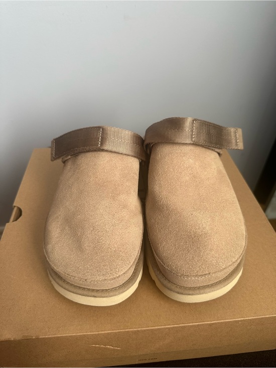 UGG Shoes - UGG Women's Goldenstar Clogs in Sand